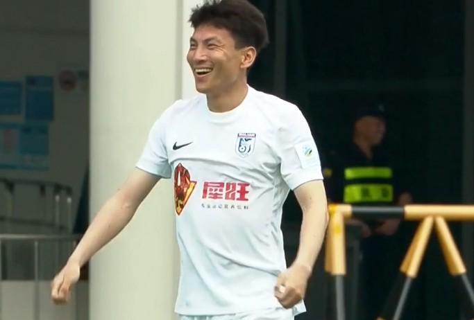 闫鹏告别大连英博：离开英博是我职业生涯最艰难的一次转身