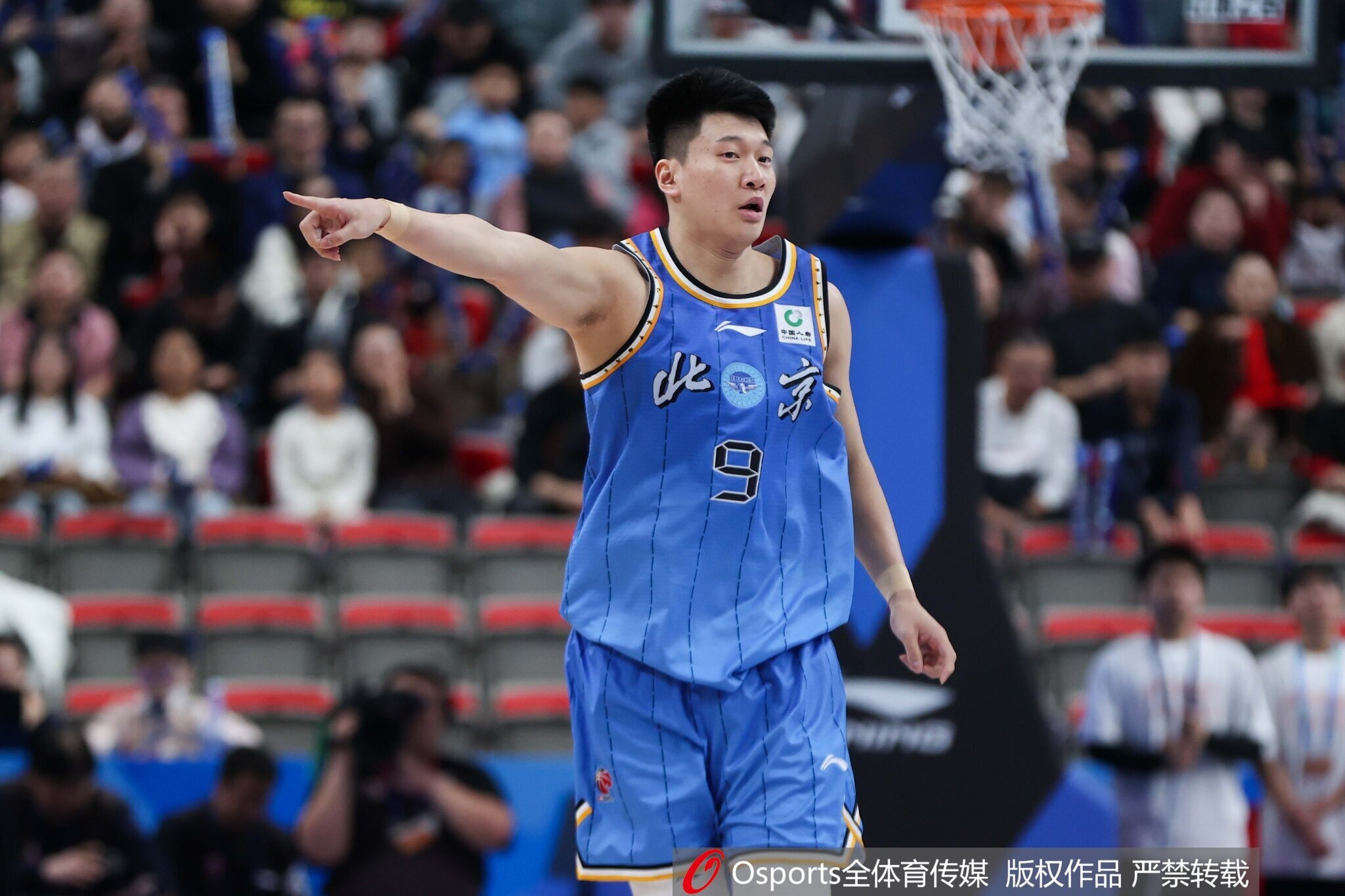 京媒：雷蒙回归直接带动防守气势 胜利让球队终于出最近胸中恶气